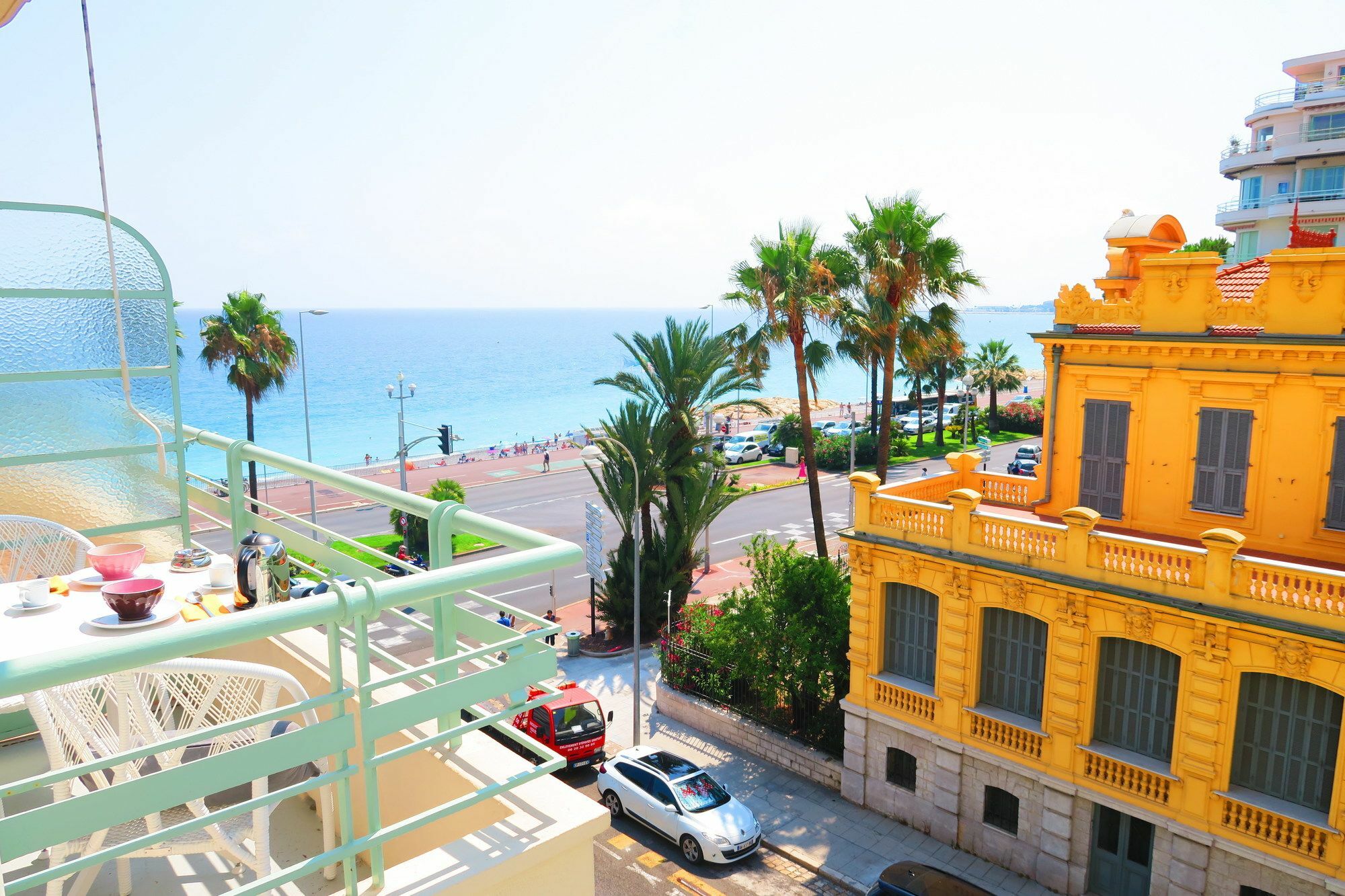 Sea View - Promenade Des 1 Bdr Apartment *